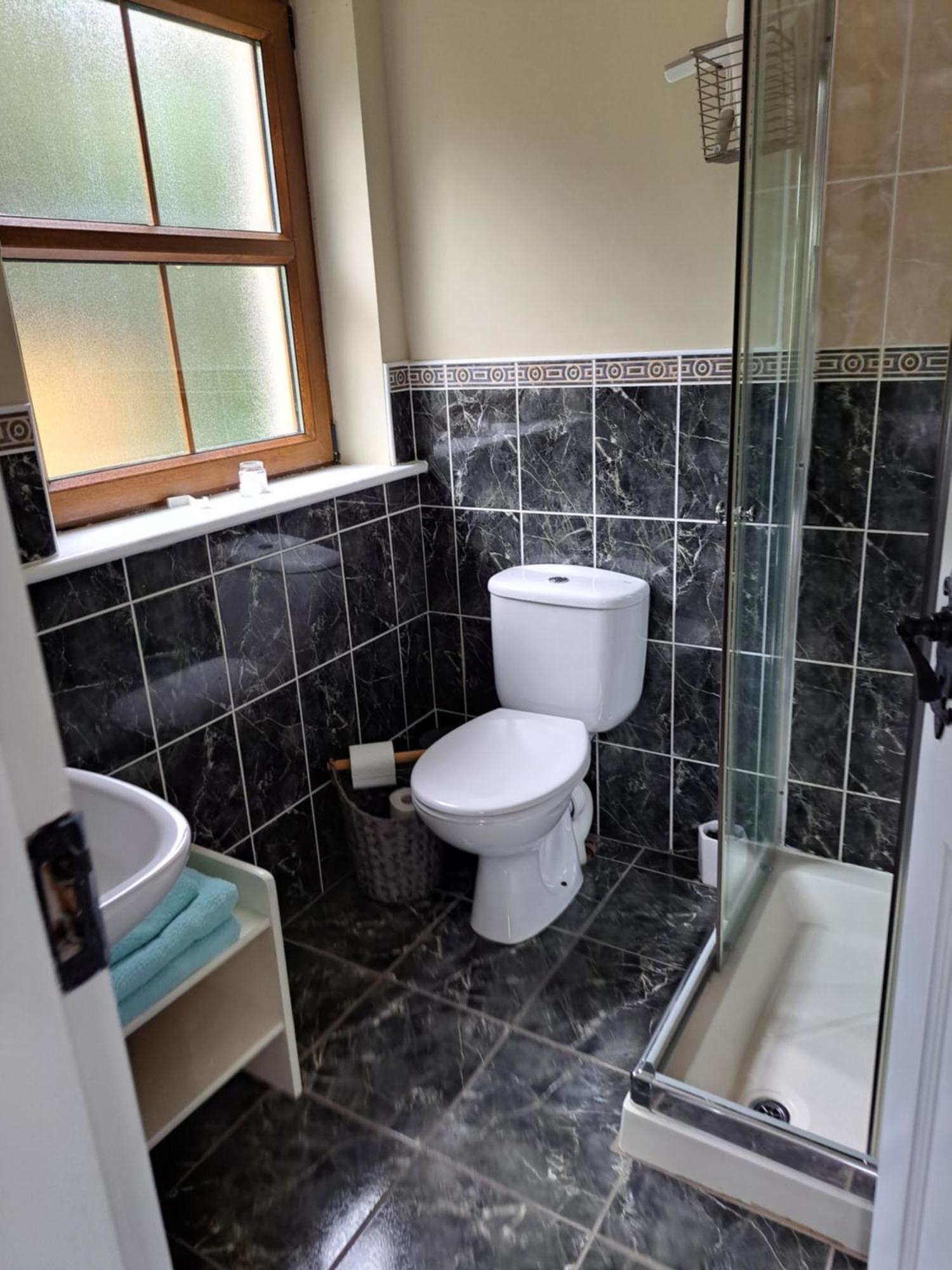 Ferienwohnung Pollys Haven Ballybrack  Exterior foto